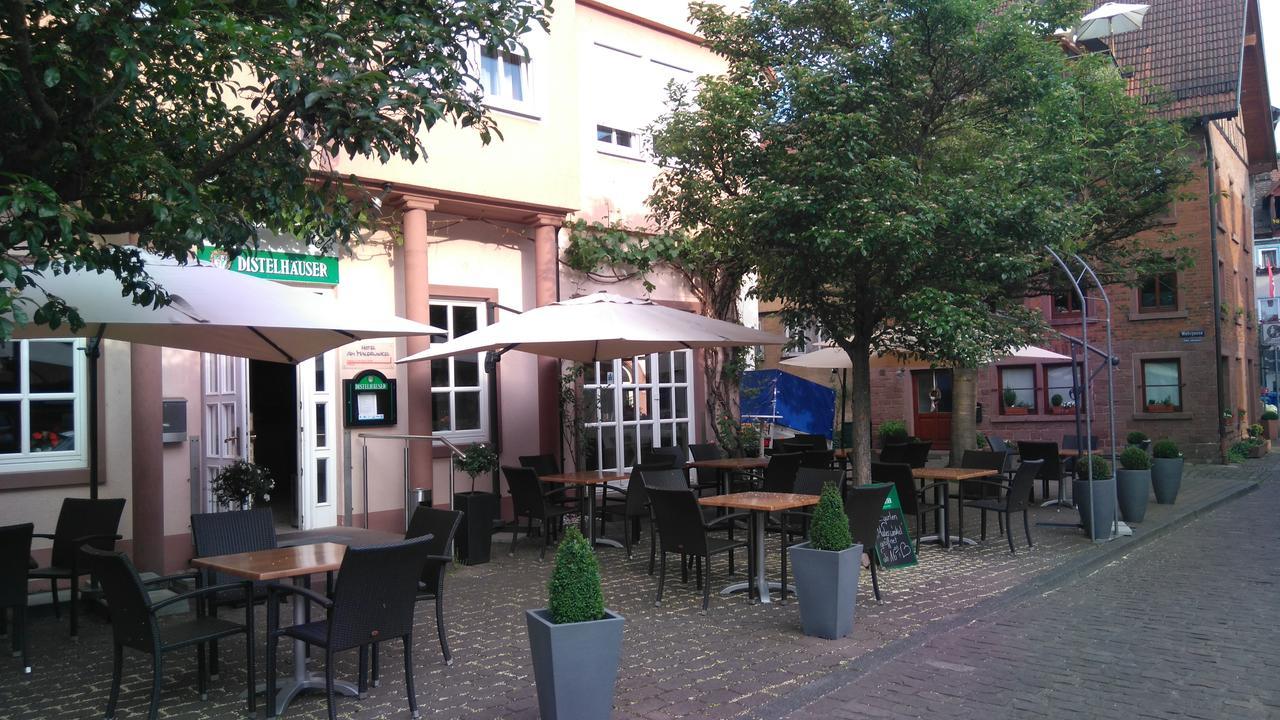 Hotel Loewensteiner Hof Haus Am Neuplatz Вертхайм Екстериор снимка