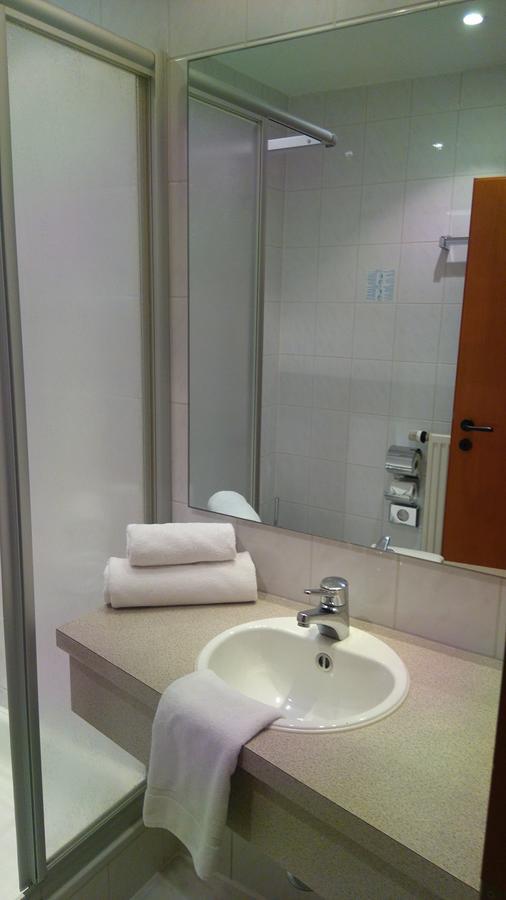 Hotel Loewensteiner Hof Haus Am Neuplatz Вертхайм Екстериор снимка